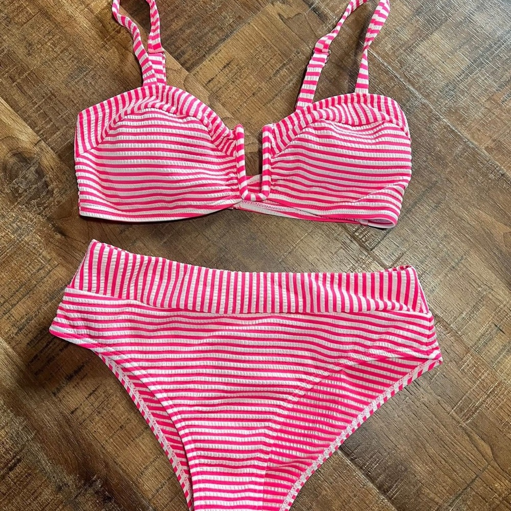 SHEIN Pink and White Bikini Set with Adjustable Straps